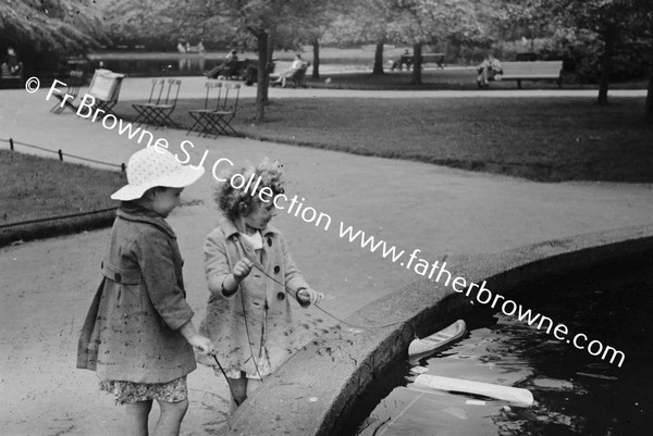 ST STEPHEN' S GREEN CHILDREN WITH BOAT